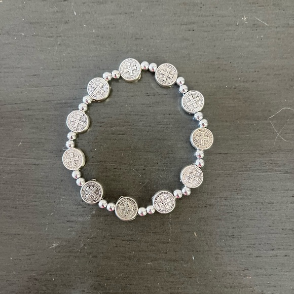 St. Benedict Vatican Cross Catholic Saint Silver Bead Stretch Stackable Bracelet - Picture 1 of 4